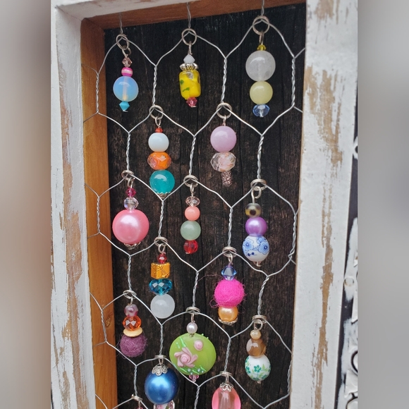 BOHO CHICKEN WIRE BEADED FRAME/WALL DECOR - Picture 3 of 9